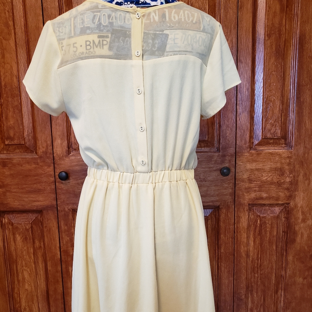 Dress - Picture 2 of 3
